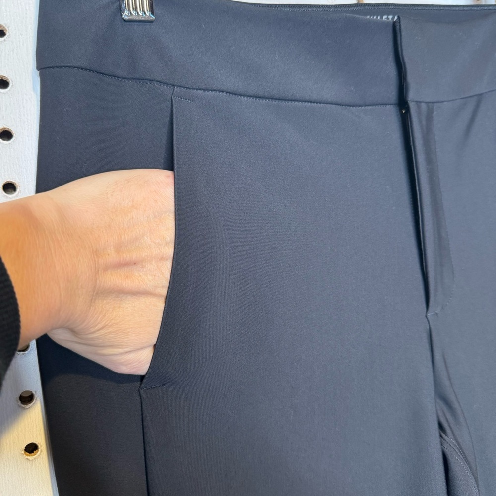 Athleta | Stellar Flare‎ Trouser in Black Sz. 8 - Picture 8 of 10
